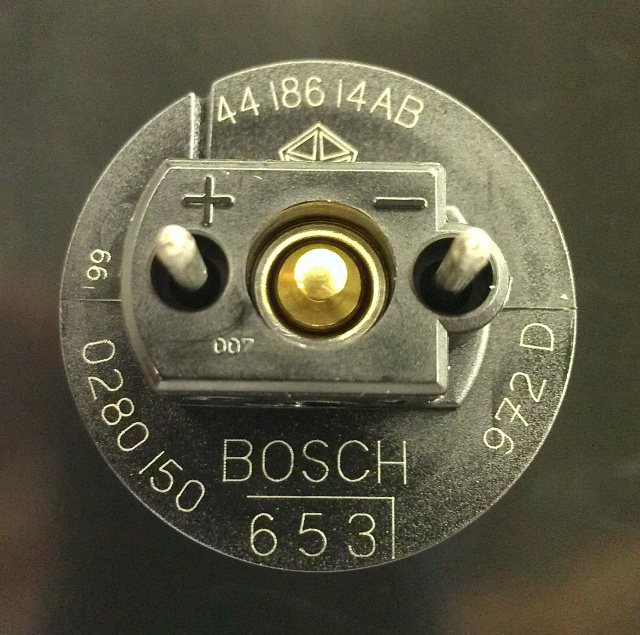 New Bosch Fuel Injector 0280150653