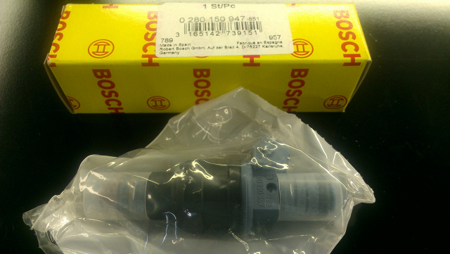 New Bosch Fuel Injector 0280150947