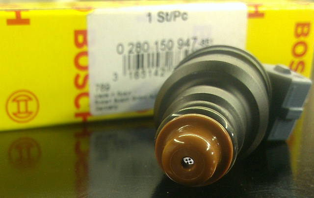 New Bosch Fuel Injector 0280150947