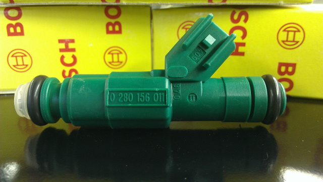 New Bosch Fuel Injector 0280156011