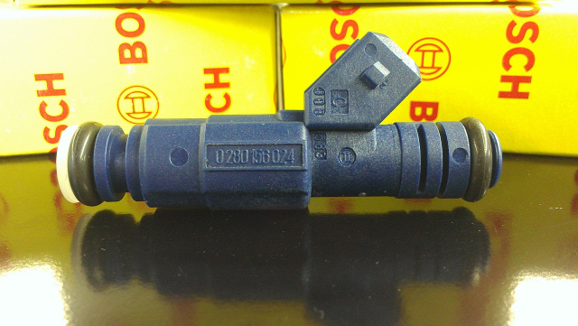 New Bosch Fuel Injector 0280156024