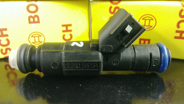New Bosch Fuel Injector 0280156154
